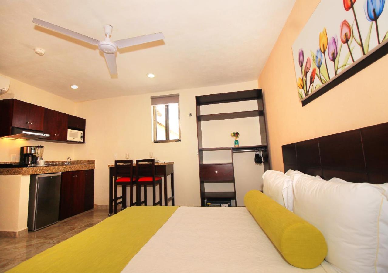 Papagayo Hotel Boutique Playa del Carmen Exterior foto A typical studio at the hotel